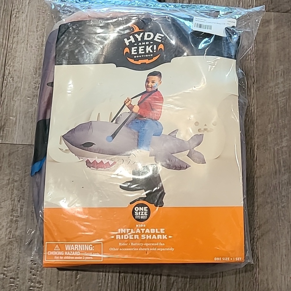 Hyde & EEK! Inflatable Shark Rider Costume OSFM - Picture 4 of 5
